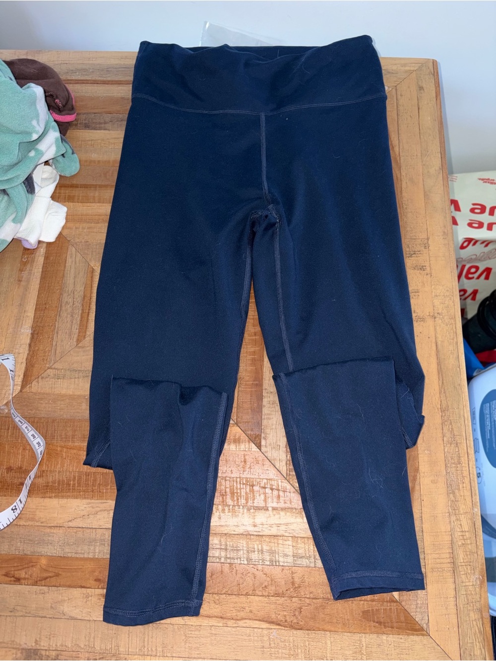 Fabletics Navy Cropped Leggings Size M